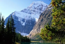 阿斯顿·马丁Valhalla如何平衡品牌DNA和电气化革新？